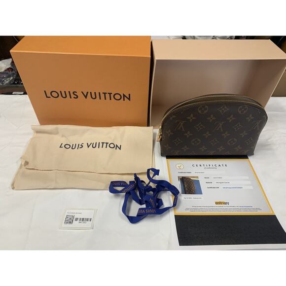 Louis Vuitton Cosmetic Pouch GM M47353 - Box & Bag - 327655 - Picture 1 of 12